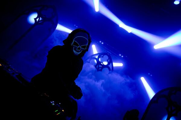 Club — photography by HAVA