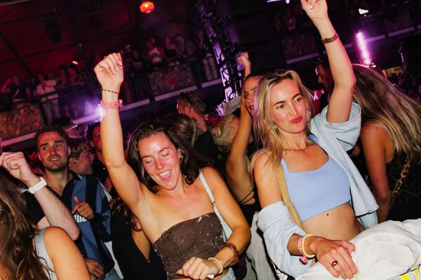 Club — photography by HAVA