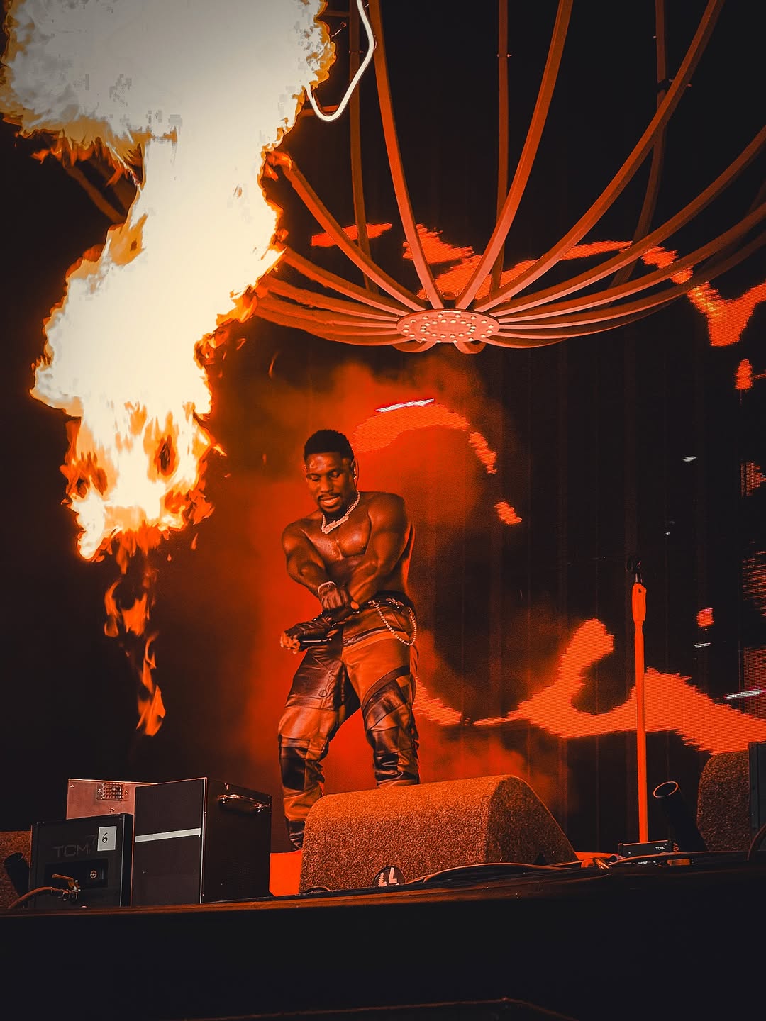 Frenna live performance — concert photography by HAVA